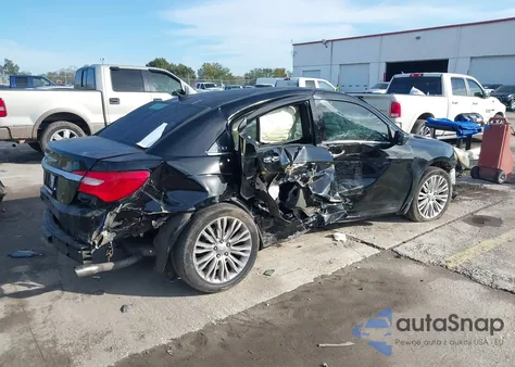 2013 Chrysler 200 Limited из США, поврежденный, VIN 1C3CCBCG2DN578168